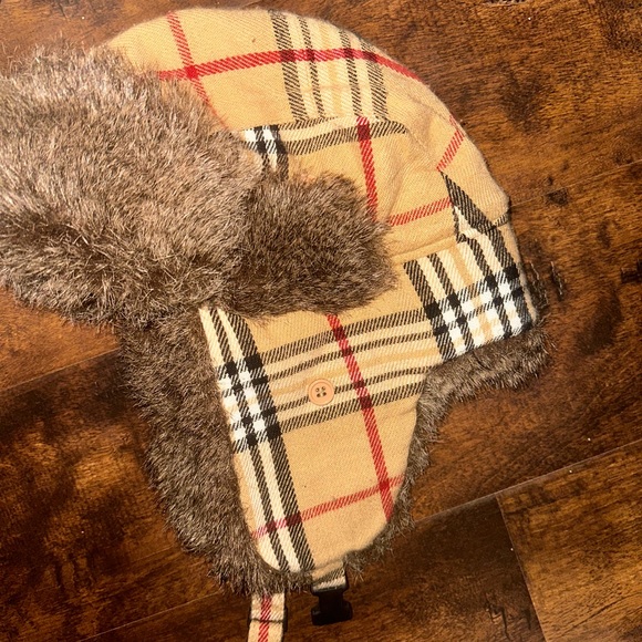 Trapper Hat - Picture 1 of 6